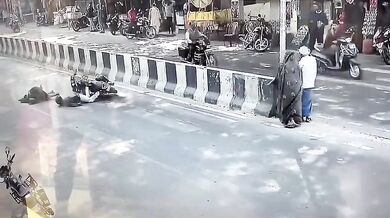 Vysoká rychlost motocyklu a srážka s chodkyní v Baitalpuru