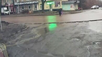 Řidič dodávky srazil ženu na Leninově ulici