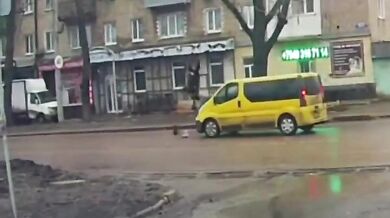 Řidič dodávky srazil ženu na Leninově ulici