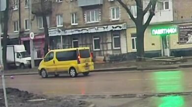 Řidič dodávky srazil ženu na Leninově ulici