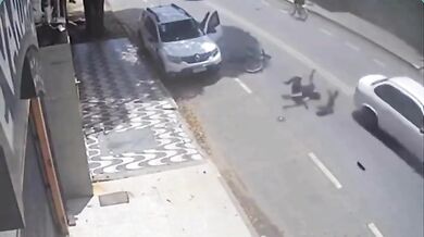 Otevření dveří auta způsobilo tragickou nehodu cyklisty