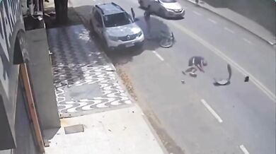 Otevření dveří auta způsobilo tragickou nehodu cyklisty