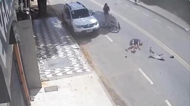 Otevření dveří auta způsobilo tragickou nehodu cyklisty