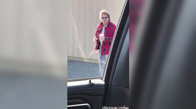 Nenechal ho vychcat...