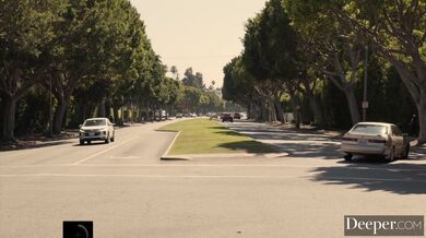 Emily ponižuje svého kluka tím že se nechá drsně ojet urostlým cizincem