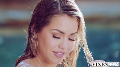 VIXEN - Alina a Avery dávají svému příteli speciální odměnu