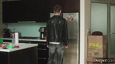 Brunetka s velkým zadkem Abella Danger si užila naprosto dokonalý usmiřovací sex