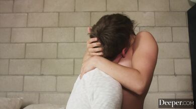 Brunetka s velkým zadkem Abella Danger si užila naprosto dokonalý usmiřovací sex