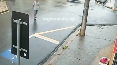 Tři zranění po srážce dvou automobilů v centru brazilského Piracicaby