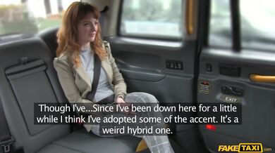 Vrazil jsem svůj velký klacek hluboko do prdele téhle zrzavé coury přímo v mém Fake Taxi