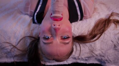 Scarlet Chase schytala masivní nálož mrdky přímo na ksicht