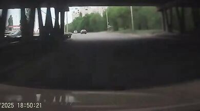 Nehoda rychle jedoucího řidiče automobilu