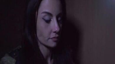 Prsatá MILF šukající na záchodě