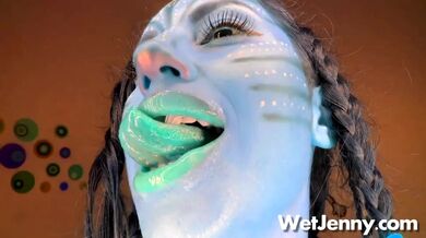 Prsatá nahá avatarka