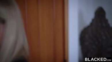 Roztomilá studentka Blake Blossom svedla přítele své spolubydlící