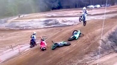 Nehoda na motokrosové dráze
