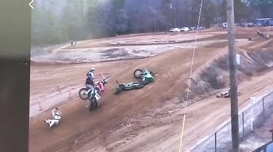 Nehoda na motokrosové dráze