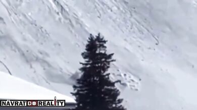 Silný vítr strhl kabinu lanovky, pád si vyžádal jednu oběť