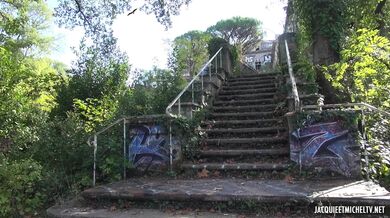 Šukání na ulici s amatérskou milfkou Caroline