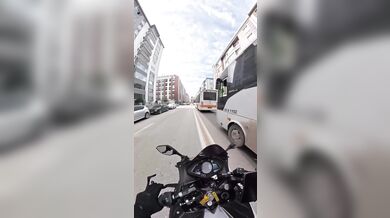 Následky chvilkové nepozornosti a vlastní chyby při jízdě
