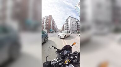 Následky chvilkové nepozornosti a vlastní chyby při jízdě