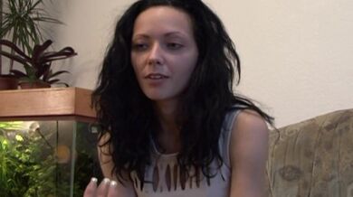 Amatérka šuká tvrdě za rychlý prachy