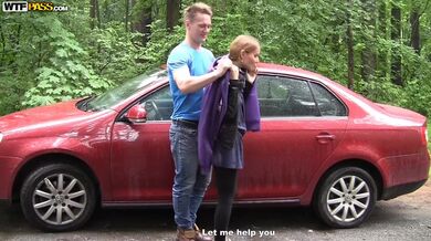 Vystříkněte na roztaženou kundičku Sabiny Moore