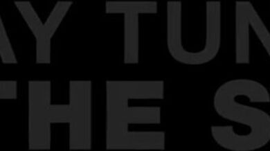 Melanie Marie a její fascinující anální show, kde její těsná dírka zůstává po náloži péra úplně otevřená