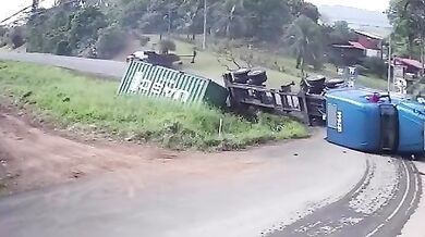 Zázračné přežití motocyklisty v Pital de San Carlos