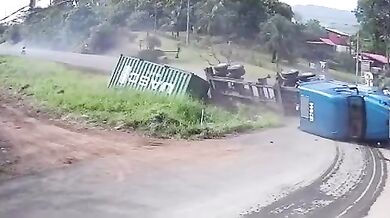 Zázračné přežití motocyklisty v Pital de San Carlos