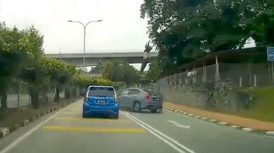 Čtyři rotace následované téměř dokonalým přistáním