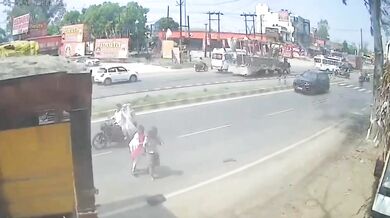 Dramatická nehoda v Indii: Přežití jako zázrak