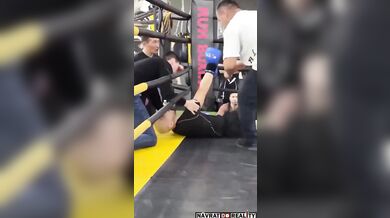Knockout arogantního boxera