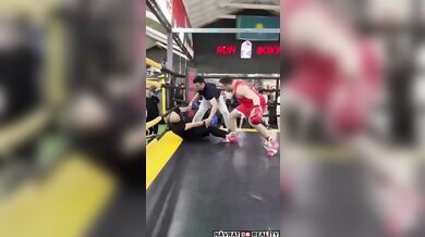 Knockout arogantního boxera