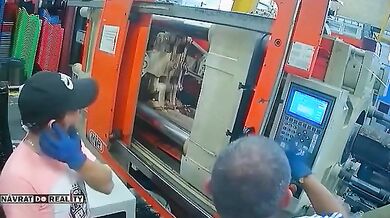 Chvilka nepozornosti na pracovišti