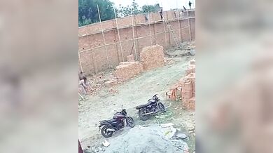 V Amroze se během stavebních prací zřítila zeď a zranila několik dělníků