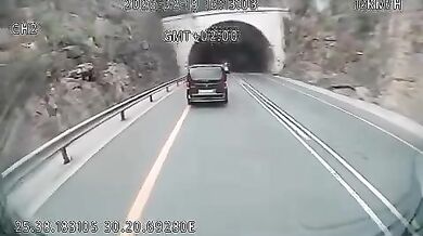 Tragédie v tunelu Waterval Boven: Palubní kamera zachytila smrtelný střet kamionu s vozy