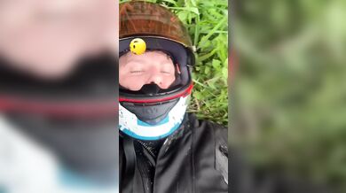 Pád v rychlosti přes 220 km/h: Motocyklista po děsivé nehodě varuje před hazardem se životem