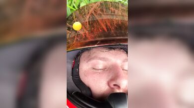 Pád v rychlosti přes 220 km/h: Motocyklista po děsivé nehodě varuje před hazardem se životem