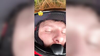 Pád v rychlosti přes 220 km/h: Motocyklista po děsivé nehodě varuje před hazardem se životem