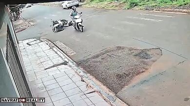 Neúspěšný útěk před policií v Pontalu: Motocyklista při honičce nezvládl řízení a havaroval