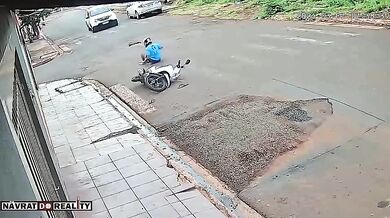 Neúspěšný útěk před policií v Pontalu: Motocyklista při honičce nezvládl řízení a havaroval