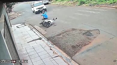Neúspěšný útěk před policií v Pontalu: Motocyklista při honičce nezvládl řízení a havaroval