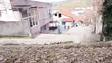 Brutální pád na kole při sjezdu ze schodů