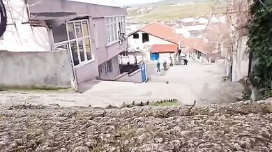 Brutální pád na kole při sjezdu ze schodů