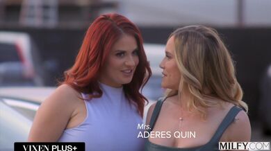 Po péru dychtivé MILFky Abby Rose a Aderes Quin nemůžou přestat stříkat v této mokré trojce