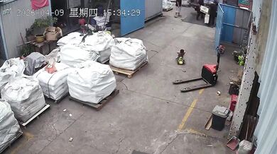 Nehoda dvou dětí na pracovišti jejich otce