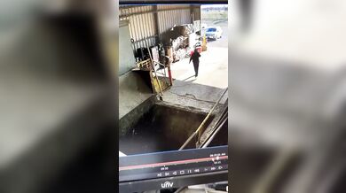 Vyprazdňování popelnice nevyšlo podle plánu