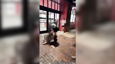 Neférová pouliční rvačka