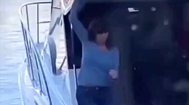 Stylový pád na lodi